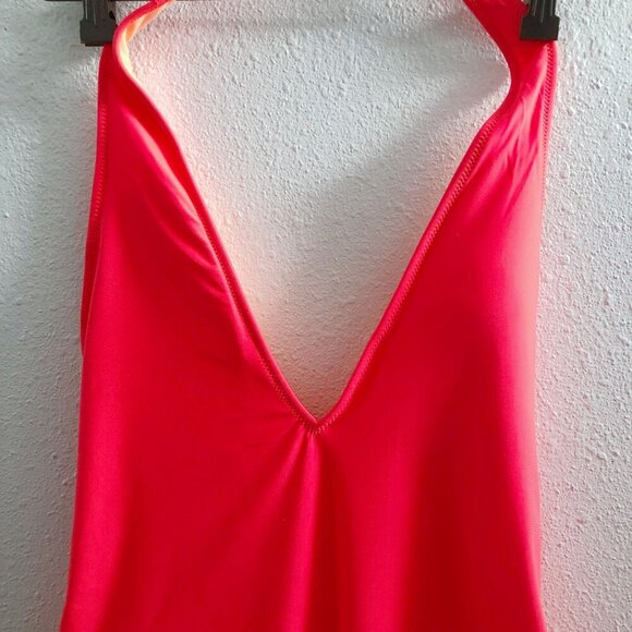 NWT AERIE Deep V-Neck One Piece Swimsuit Size Medium - Picture 4 of 8